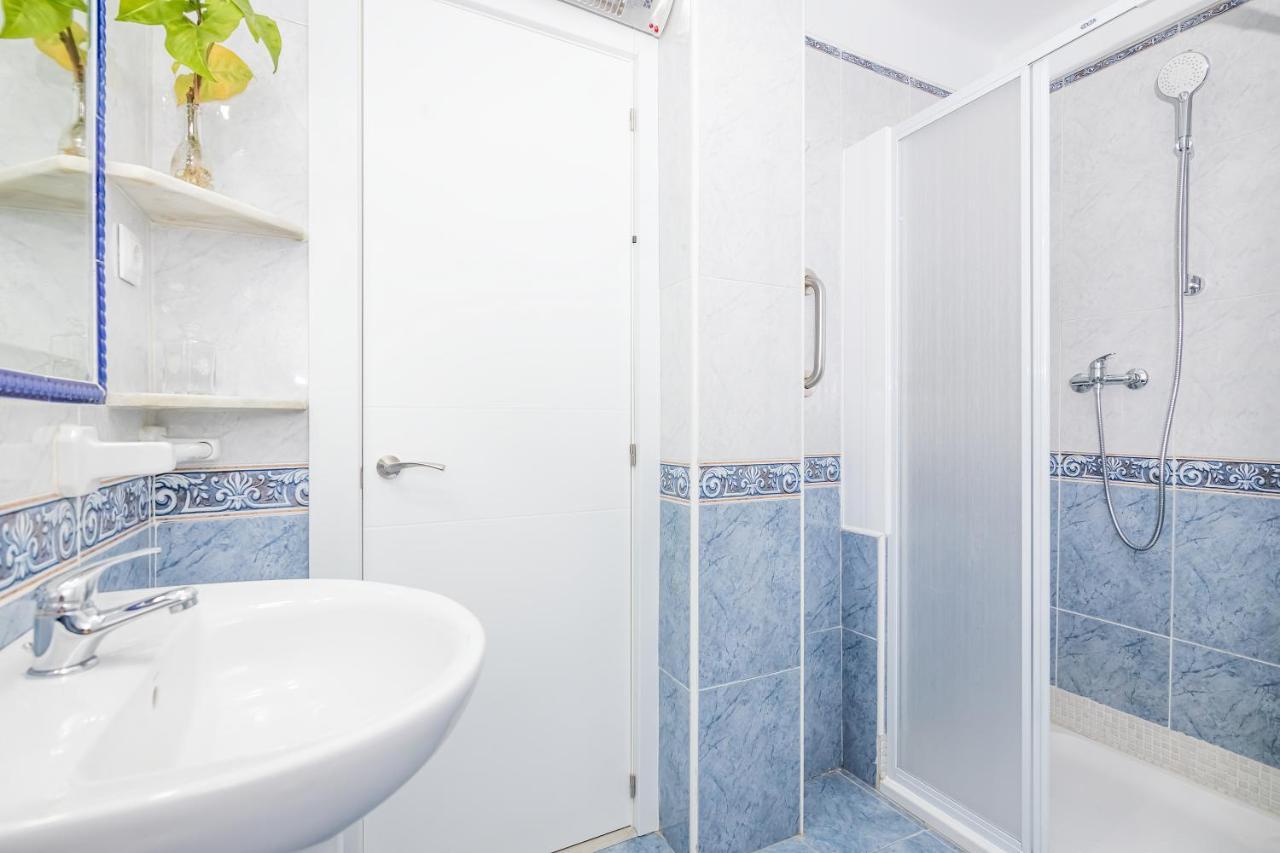 Ramirez De Madrid City Center Apartment Малага Екстериор снимка